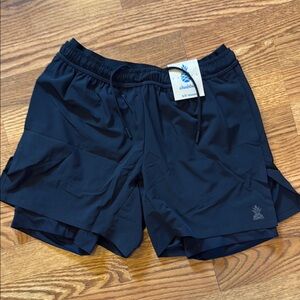 Chubbies Secret Agents Black Athletic Shorts Lightweight Performance Lined 5.5
